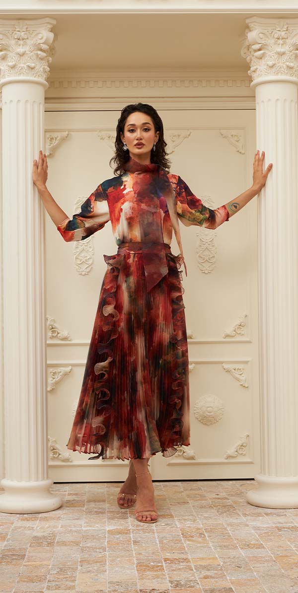 Iris Silk Top and Plise Organza Pleated Skirt