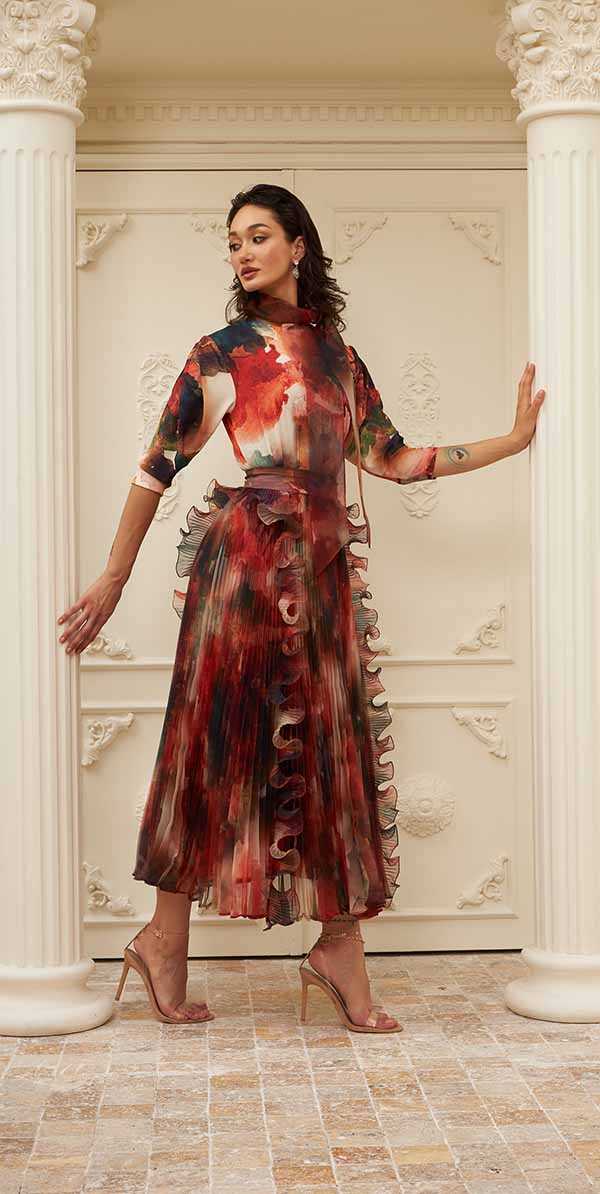 Iris Silk Top and Plise Organza Pleated Skirt