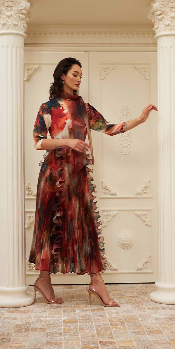 Iris Silk Top and Plise Organza Pleated Skirt